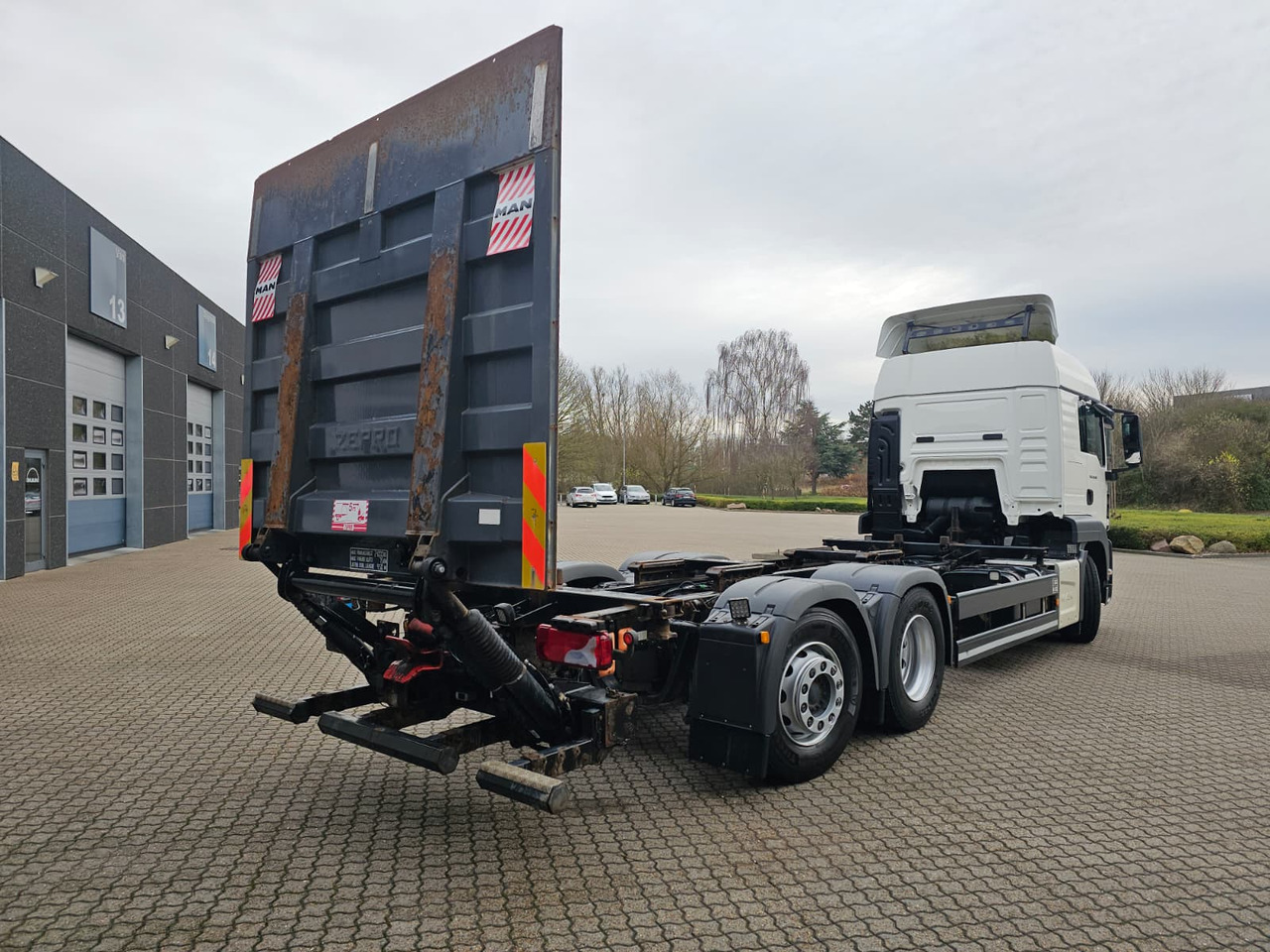 MAN TGS 26.500 6X2-4 - Грузовик-контейнеровоз/ Сменный кузов: фото 3 MAN TGS 26.500 6X2-4 - Грузовик-контейнеровоз/ Сменный кузов: фото 3