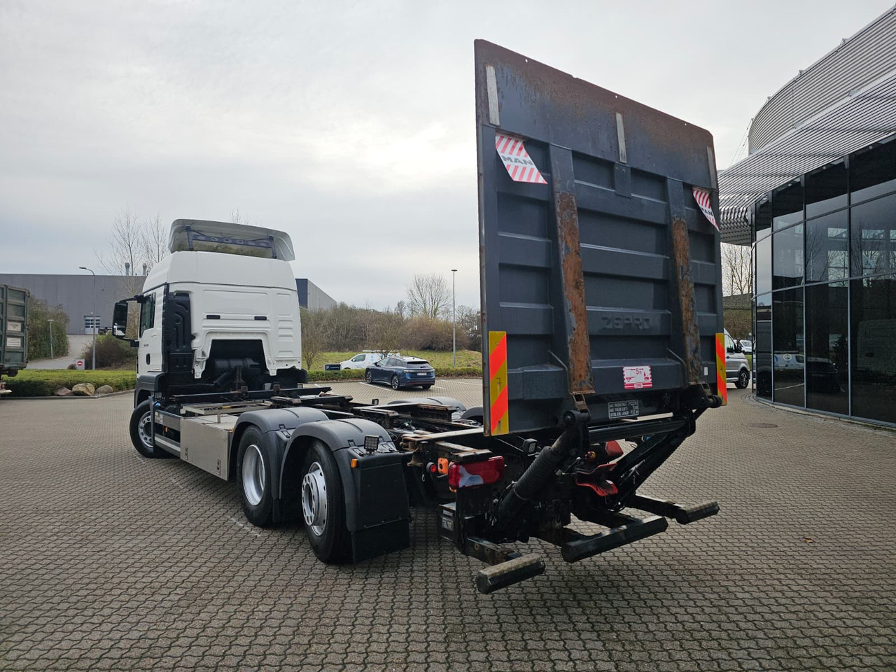 MAN TGS 26.500 6X2-4 - Грузовик-контейнеровоз/ Сменный кузов: фото 4 MAN TGS 26.500 6X2-4 - Грузовик-контейнеровоз/ Сменный кузов: фото 4