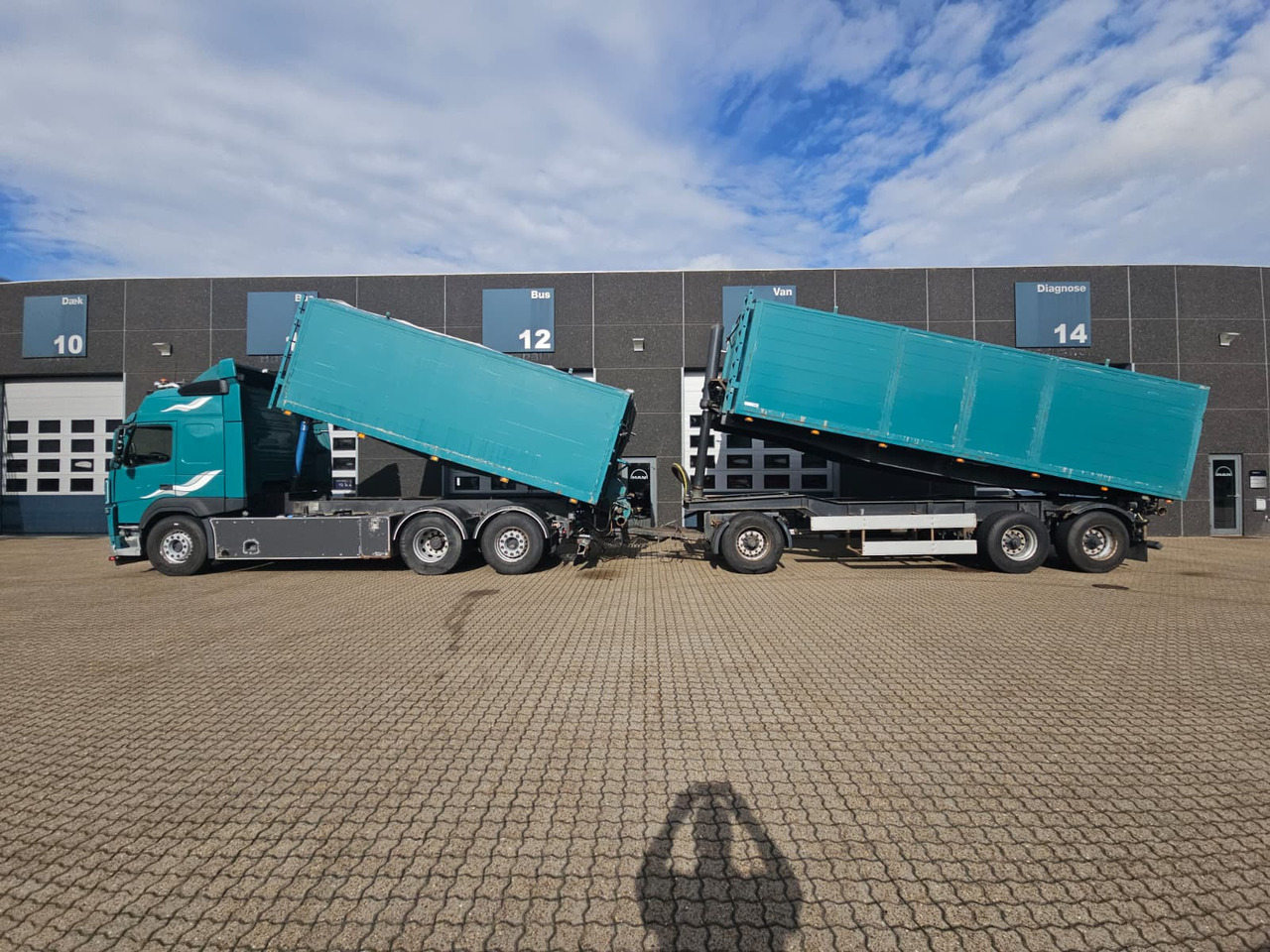 Volvo FM500 Suge-Blæse anlæg - Самосвал: фото 5 Volvo FM500 Suge-Blæse anlæg - Самосвал: фото 5