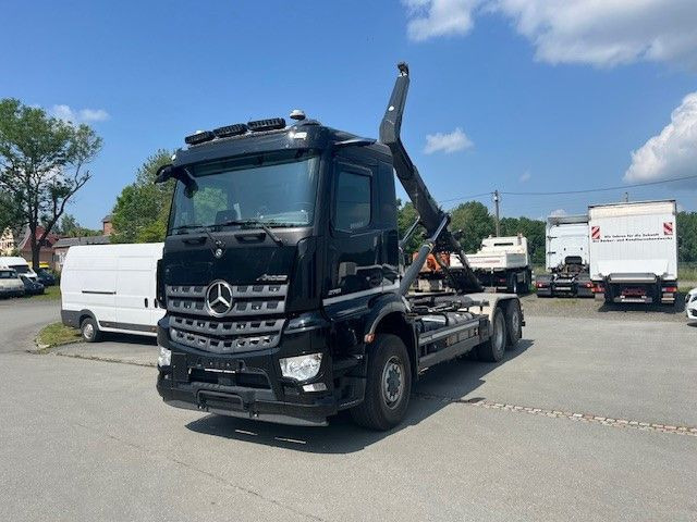 Mercedes-Benz Arocs 5 2651 HD Mit Meiller Abrollkipper - Крюковой мультилифт: фото 3 Mercedes-Benz Arocs 5 2651 HD Mit Meiller Abrollkipper - Крюковой мультилифт: фото 3