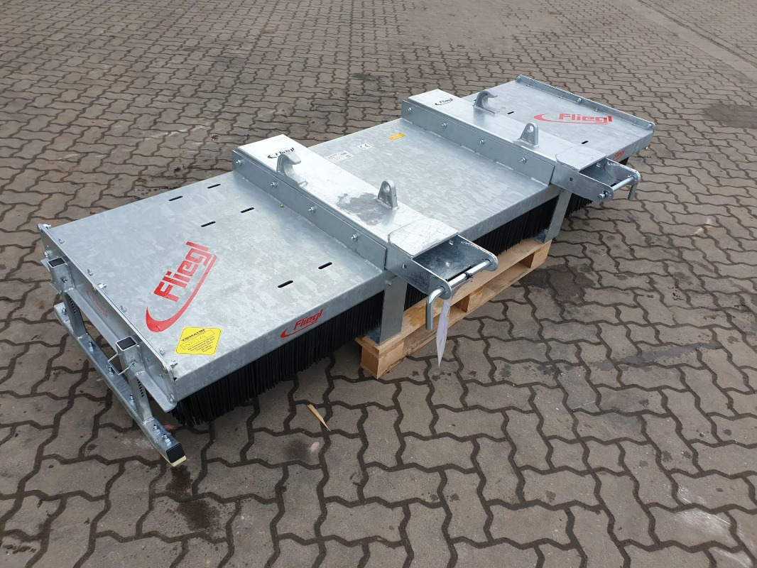 Fliegl Kehrbesen Löwe 1,50m* - Косилка: фото 2 Fliegl Kehrbesen Löwe 1,50m* - Косилка: фото 2