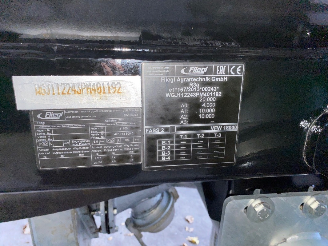 Fliegl VFW 18000 MAXX LINE PLUS - Техника для внесения удобрений: фото 2 Fliegl VFW 18000 MAXX LINE PLUS - Техника для внесения удобрений: фото 2