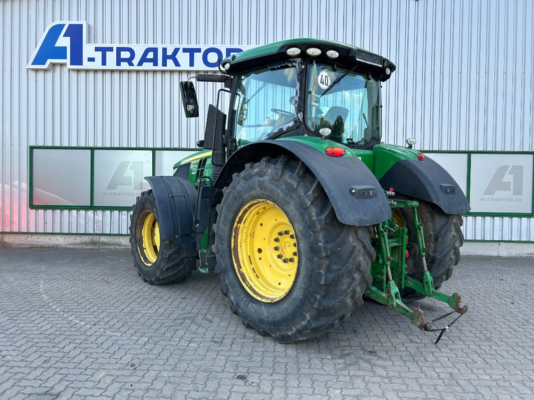 John Deere 7290R - Трактор: фото 2 John Deere 7290R - Трактор: фото 2