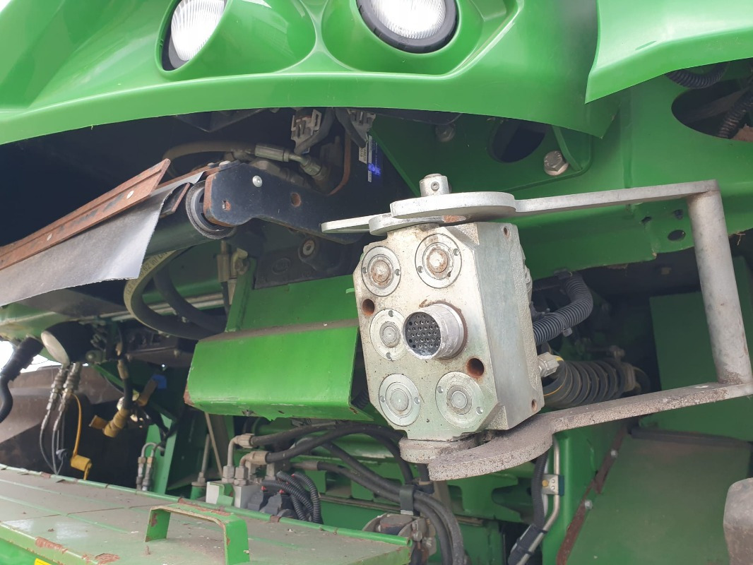 Комбайн John Deere 8600: фото 9