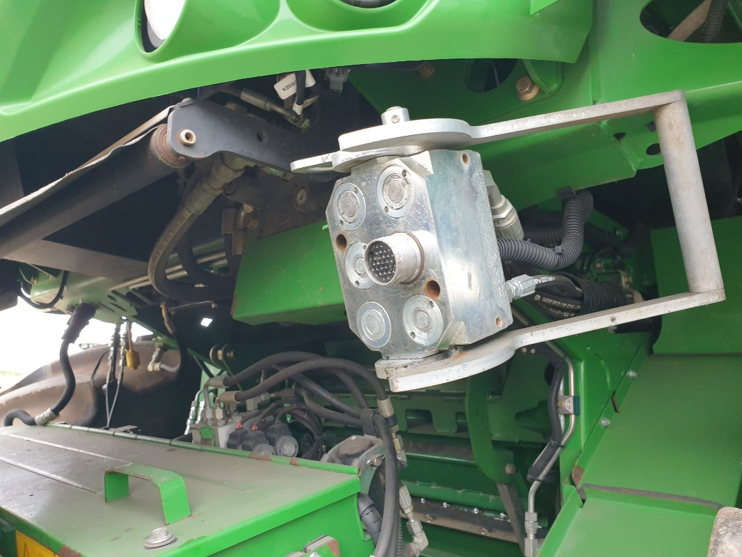 Комбайн John Deere 8600I: фото 16