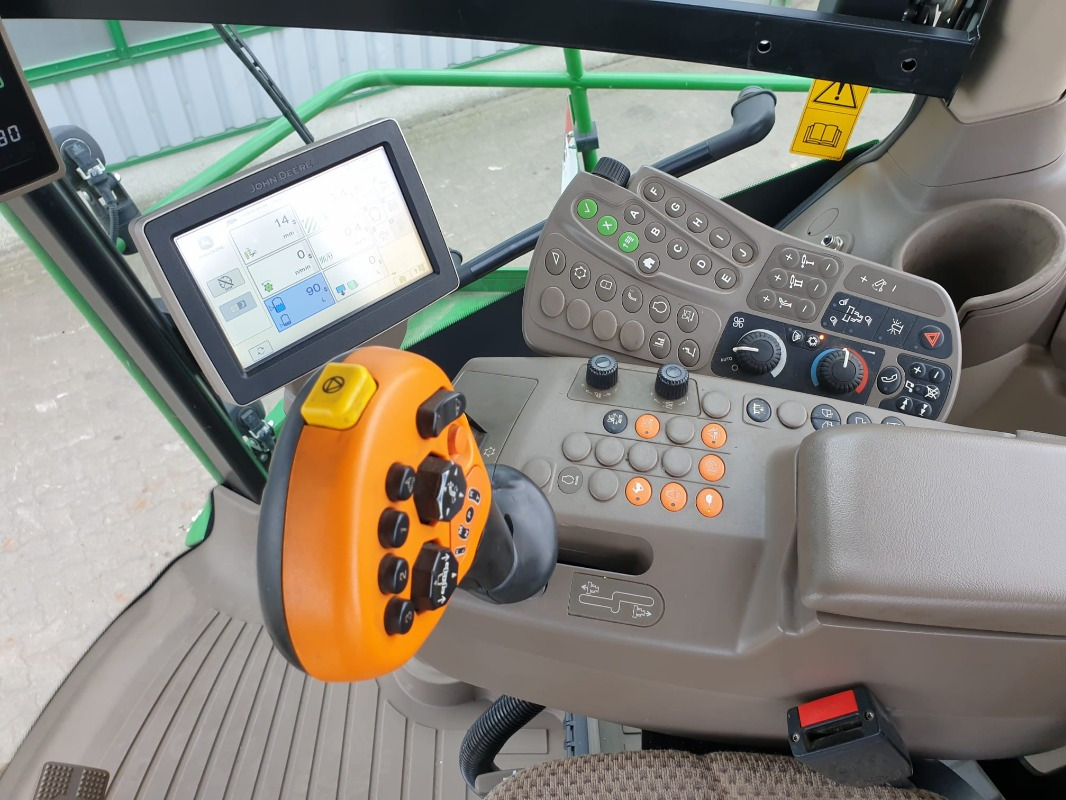 Комбайн John Deere 8600I: фото 8