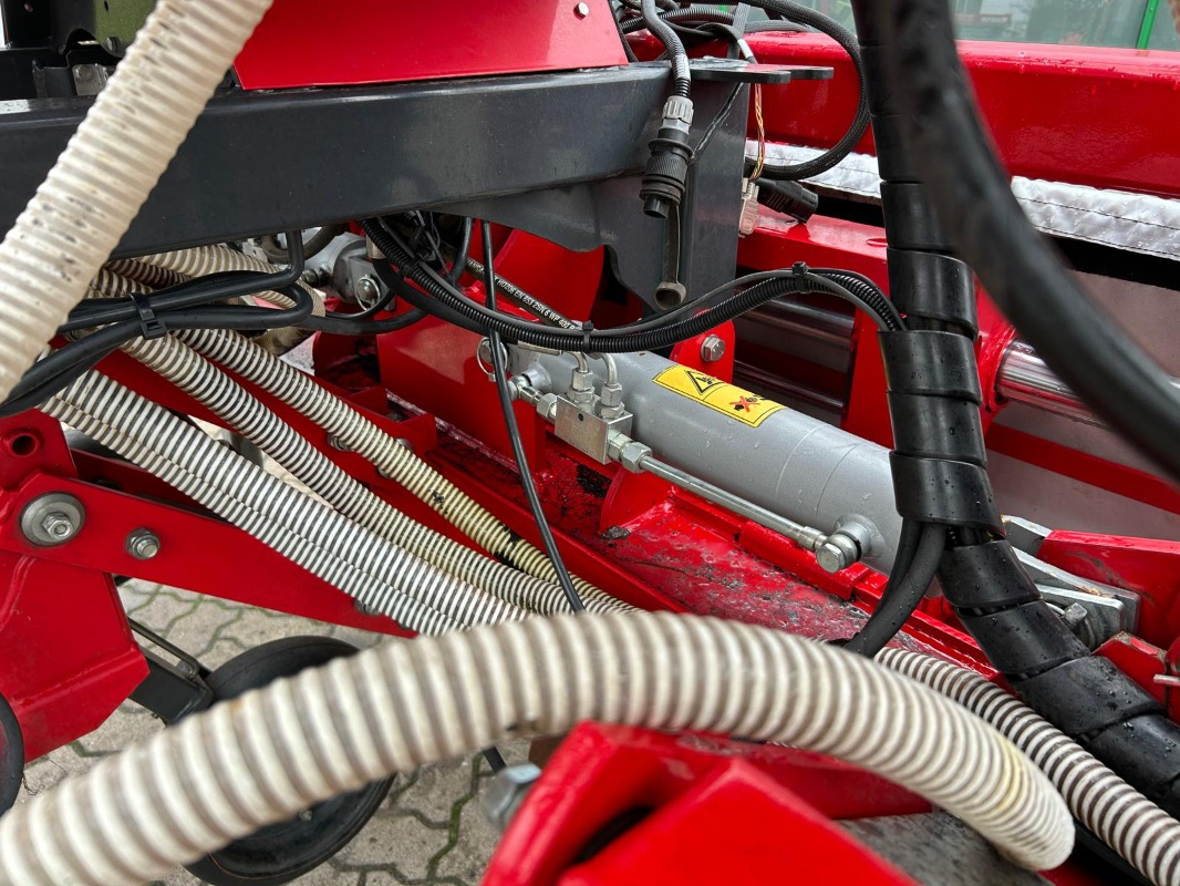 Техника для внесения удобрений Kongskilde VCO-I / 8-75 Maishacke: фото 9