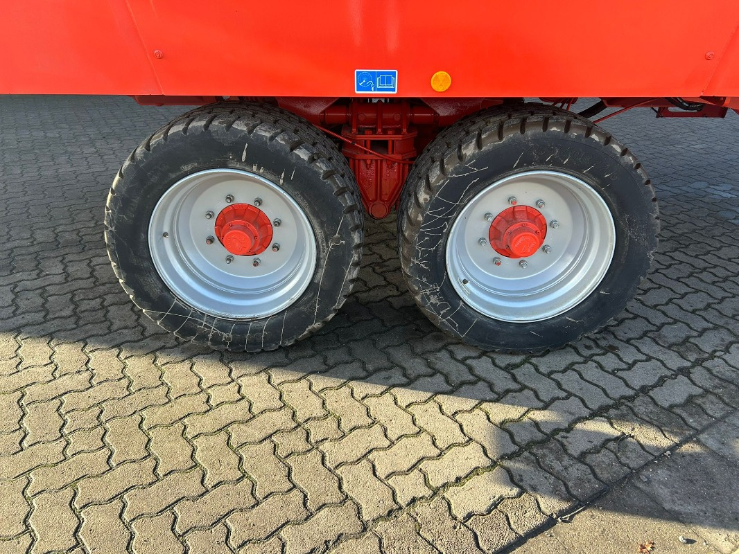 Kuhn Profile 30.2 CL - Кормораздатчик: фото 3 Kuhn Profile 30.2 CL - Кормораздатчик: фото 3