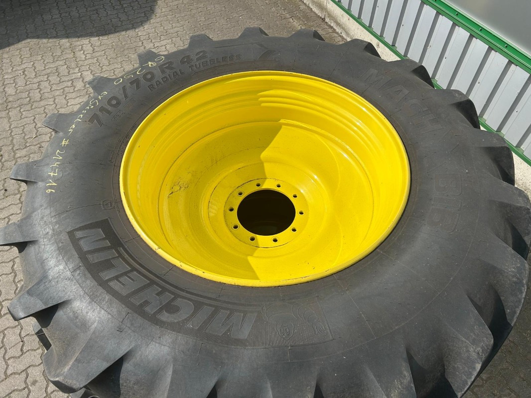 Michelin Kompletträder 710/70R42 600/70R30 - Шина для Сельскохозяйственной техники: фото 5 Michelin Kompletträder 710/70R42 600/70R30 - Шина для Сельскохозяйственной техники: фото 5