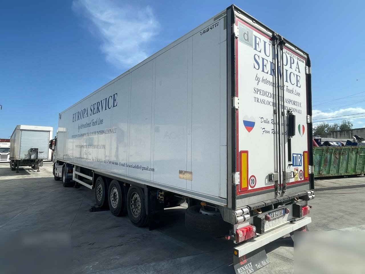 SCHMITZ CARGOBULL - Полуприцеп-рефрижератор: фото 2 SCHMITZ CARGOBULL - Полуприцеп-рефрижератор: фото 2