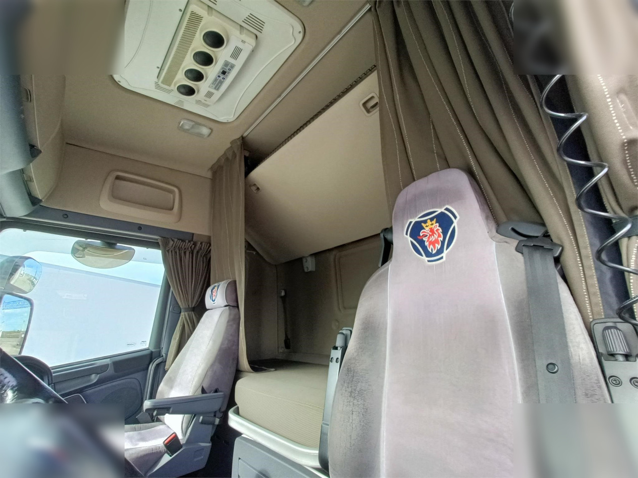 SCANIA R450 - Тягач: фото 5 SCANIA R450 - Тягач: фото 5