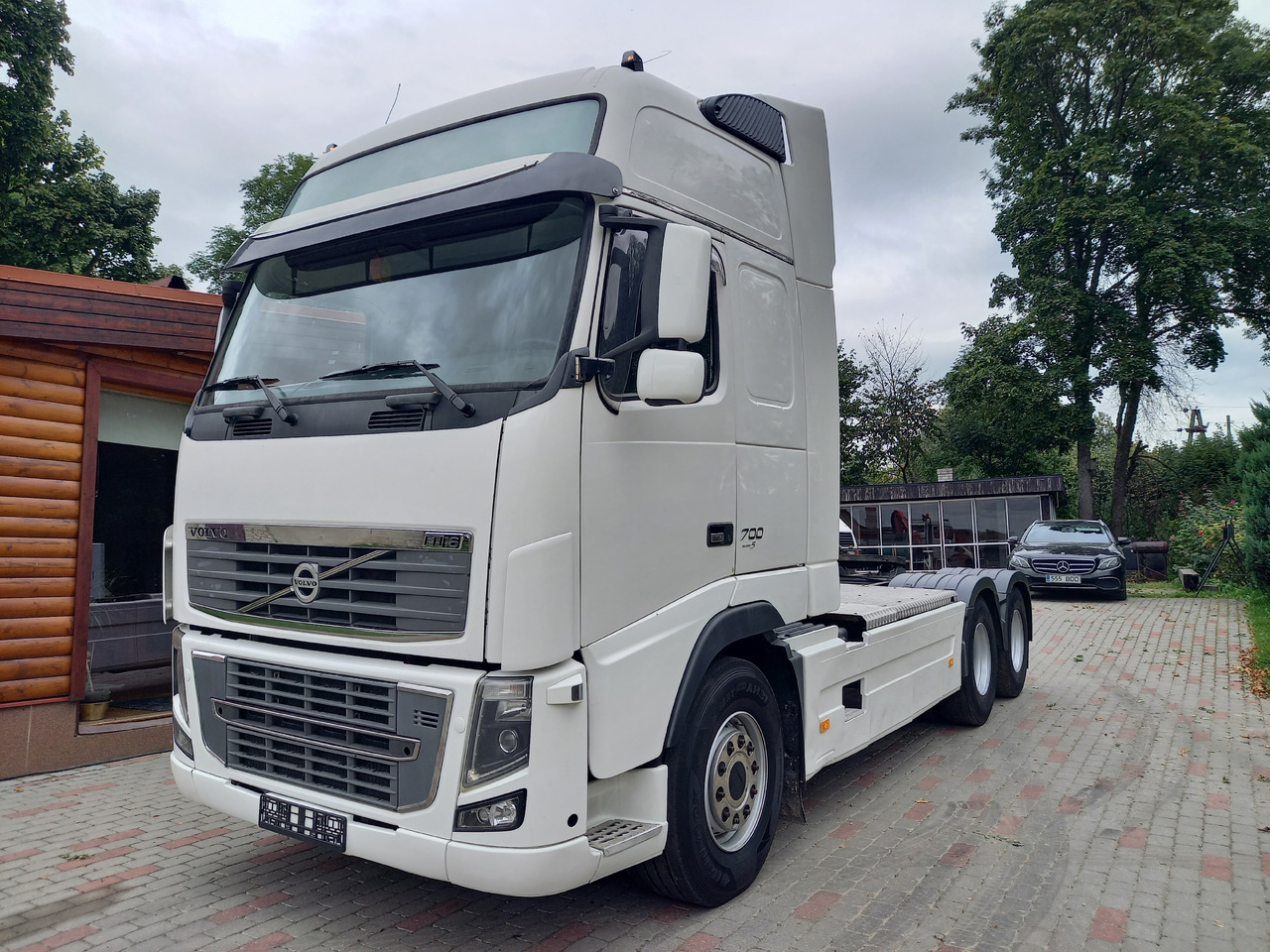 VOLVO FH 16, 6x4, 700, HÜDRAULIKA - Тягач: фото 1 VOLVO FH 16, 6x4, 700, HÜDRAULIKA - Тягач: фото 1