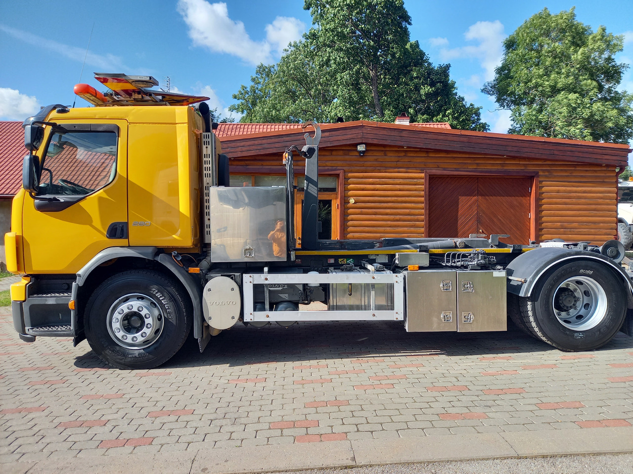 Volvo FE 280, 4x2, Hooklift - Крюковой мультилифт: фото 2 Volvo FE 280, 4x2, Hooklift - Крюковой мультилифт: фото 2