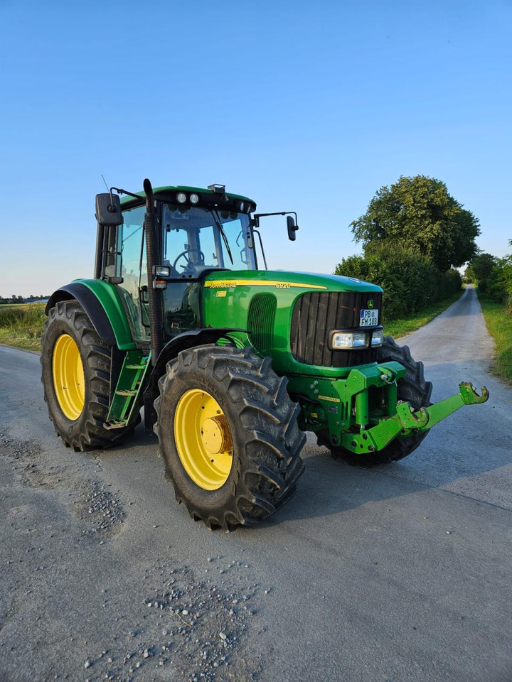 Трактор John Deere 6920: фото 6