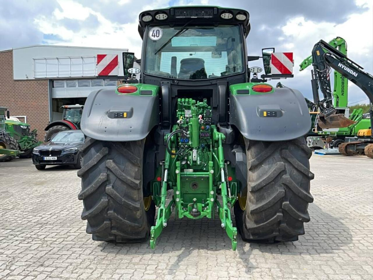 John Deere 6R230 - Трактор: фото 3 John Deere 6R230 - Трактор: фото 3
