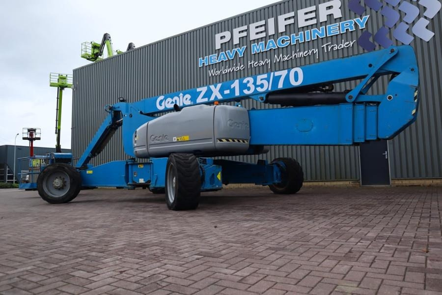 Genie ZX135/70 Diesel, 4x4x4 Drive, 43m Lifting Height, - Коленчатый подъемник: фото 2 Genie ZX135/70 Diesel, 4x4x4 Drive, 43m Lifting Height, - Коленчатый подъемник: фото 2