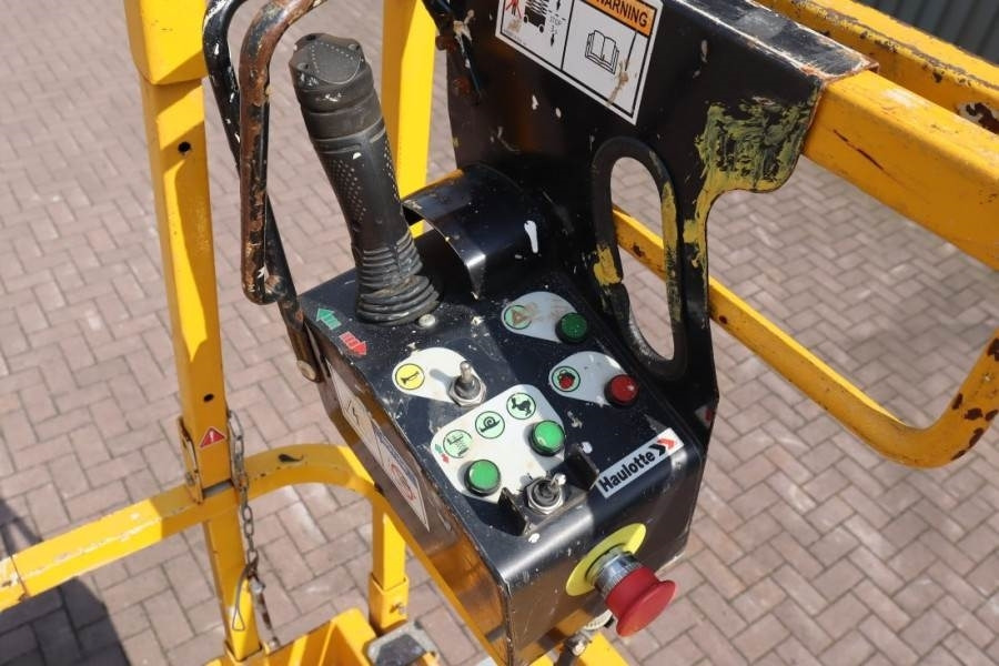 Haulotte Compact 14 Electric, 14m Working Height, 350kg Cap - Ножничный подъемник: фото 4 Haulotte Compact 14 Electric, 14m Working Height, 350kg Cap - Ножничный подъемник: фото 4
