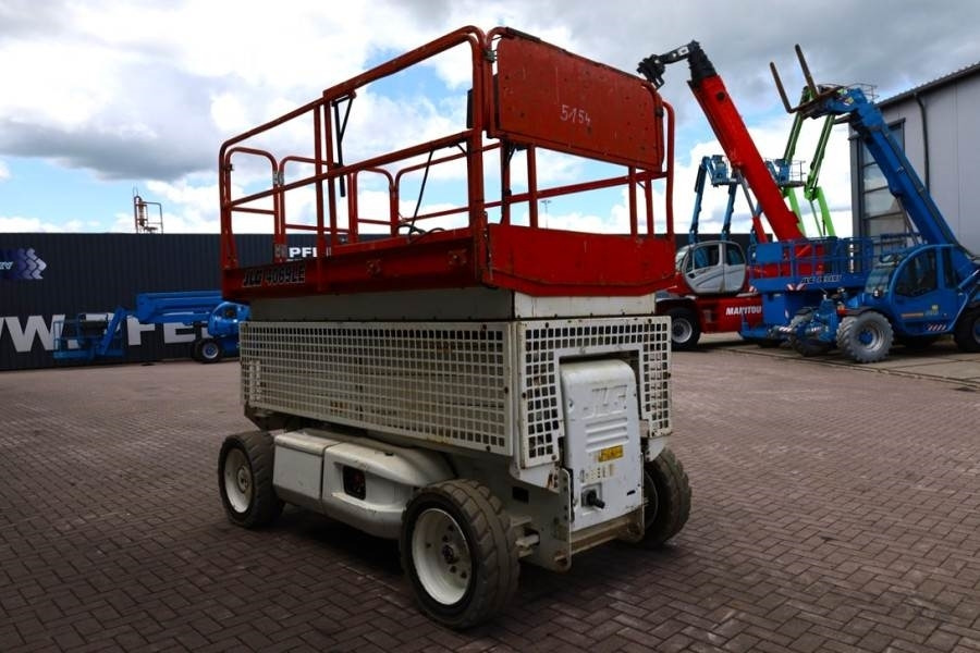 Ножничный подъемник JLG 4069LE Electric, 14.2m Working Height, 360kg Capac: фото 7 Ножничный подъемник JLG 4069LE Electric, 14.2m Working Height, 360kg Capac: фото 7