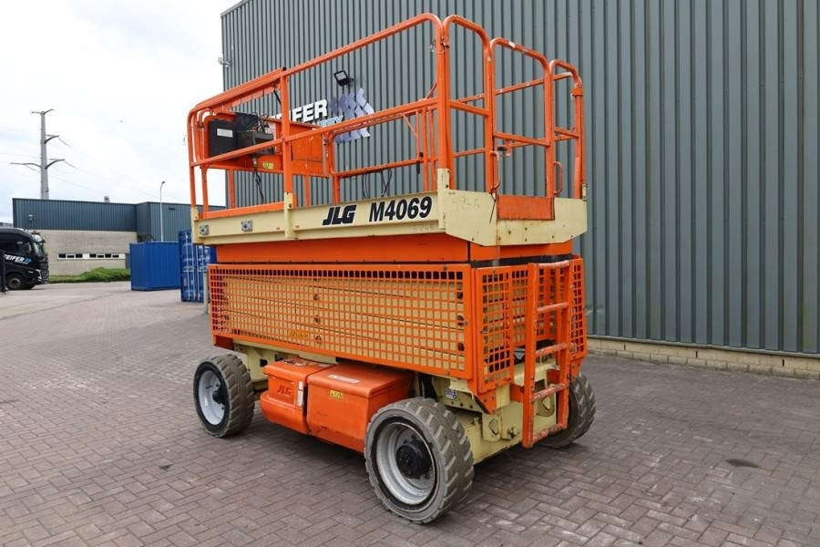 Ножничный подъемник JLG M4069 Hybrid, 14.2m Working Height, 360kg Capacity: фото 8