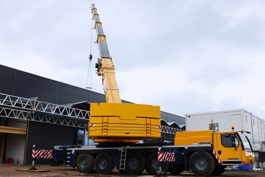 Liebherr LTM1250-5.1 Dutch Registration, Paragraph 70, 10x6 - Вседорожный кран: фото 1 Liebherr LTM1250-5.1 Dutch Registration, Paragraph 70, 10x6 - Вседорожный кран: фото 1