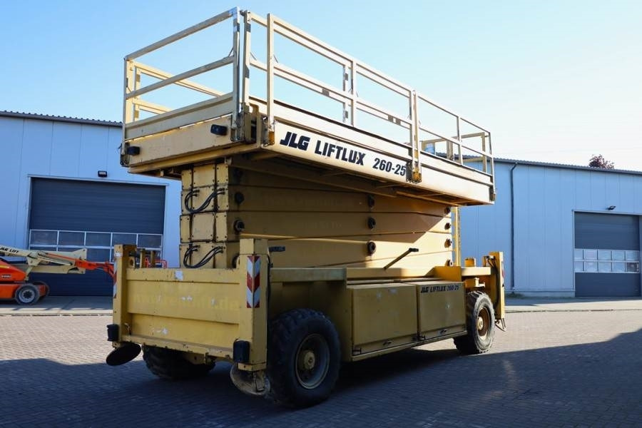 Liftlux SL260-25D4WD Diesel, 4x4 Drive, 9.80m Hydraulic De - Ножничный подъемник: фото 2 Liftlux SL260-25D4WD Diesel, 4x4 Drive, 9.80m Hydraulic De - Ножничный подъемник: фото 2