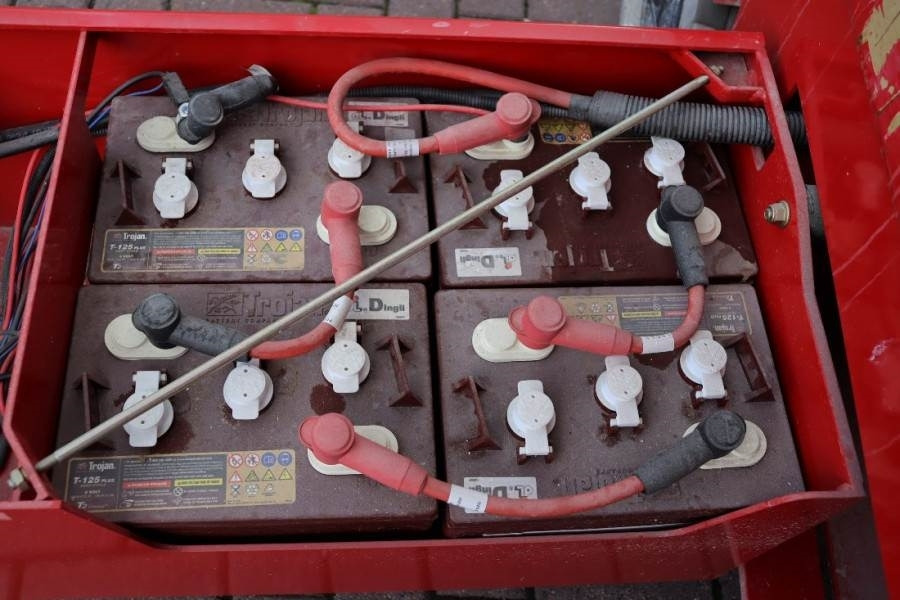 Magni ES1212E Valid inspection, *Guarantee! Electric, 12 - Ножничный подъемник: фото 5 Magni ES1212E Valid inspection, *Guarantee! Electric, 12 - Ножничный подъемник: фото 5