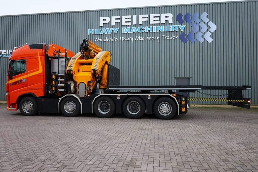 Volvo FH12 With Cormach 135t/m Crane Volvo FH12 10x4 Wit - Вседорожный кран: фото 3 Volvo FH12 With Cormach 135t/m Crane Volvo FH12 10x4 Wit - Вседорожный кран: фото 3