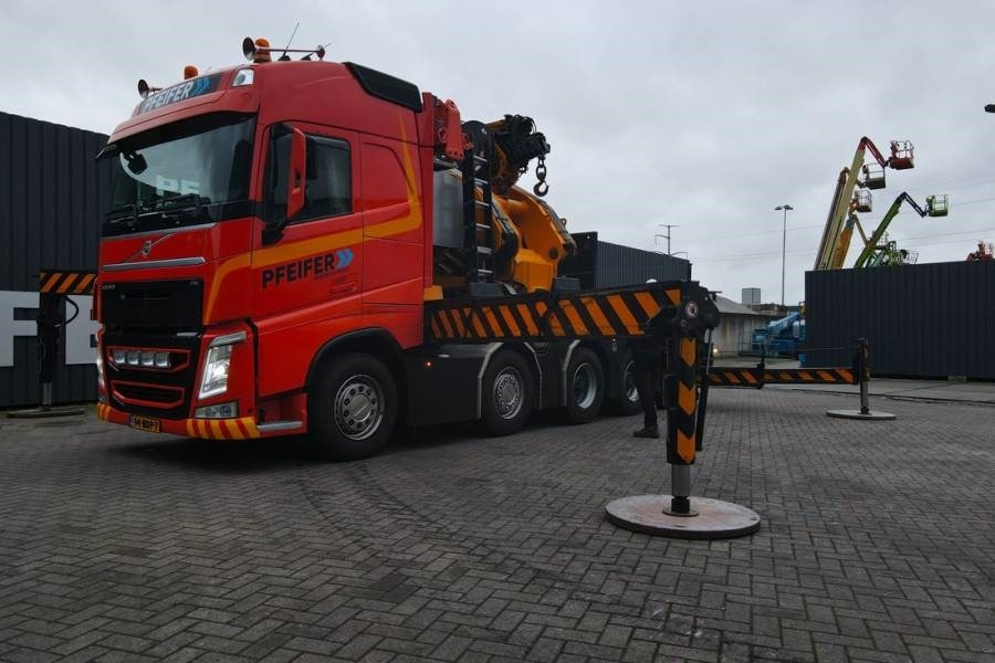 Вседорожный кран Volvo FH12 With Cormach 135t/m Crane Volvo FH12 10x4 Wit: фото 16