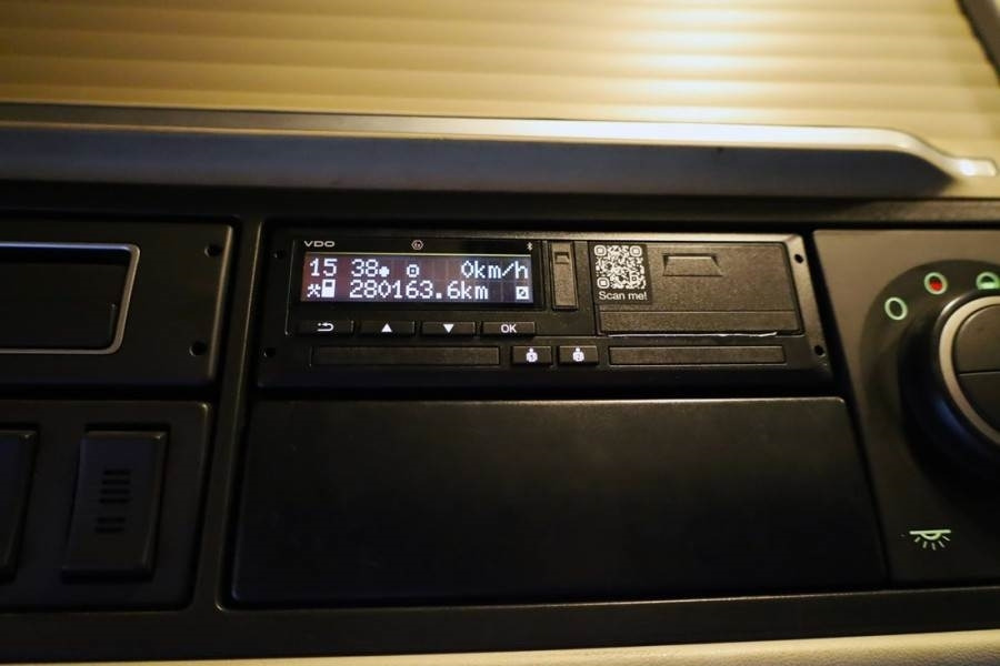 Volvo FH12 With Cormach 135t/m Crane Volvo FH12 10x4 Wit - Вседорожный кран: фото 5 Volvo FH12 With Cormach 135t/m Crane Volvo FH12 10x4 Wit - Вседорожный кран: фото 5