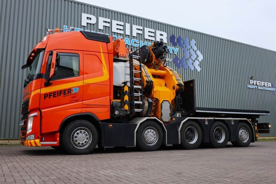 Volvo FH12 With Cormach 135t/m Crane Volvo FH12 10x4 Wit - Вседорожный кран: фото 1 Volvo FH12 With Cormach 135t/m Crane Volvo FH12 10x4 Wit - Вседорожный кран: фото 1