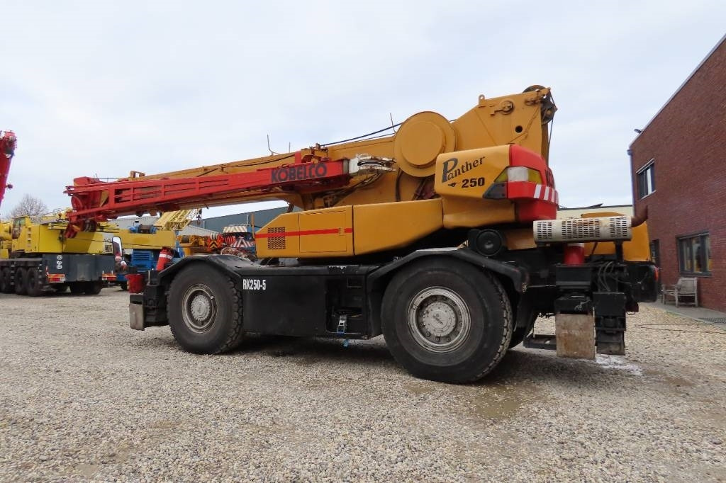 Kobelco RK 250-3 - Мобильный кран: фото 4 Kobelco RK 250-3 - Мобильный кран: фото 4