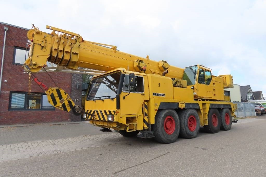 Liebherr LTM 1070-1 - Вседорожный кран: фото 1 Liebherr LTM 1070-1 - Вседорожный кран: фото 1