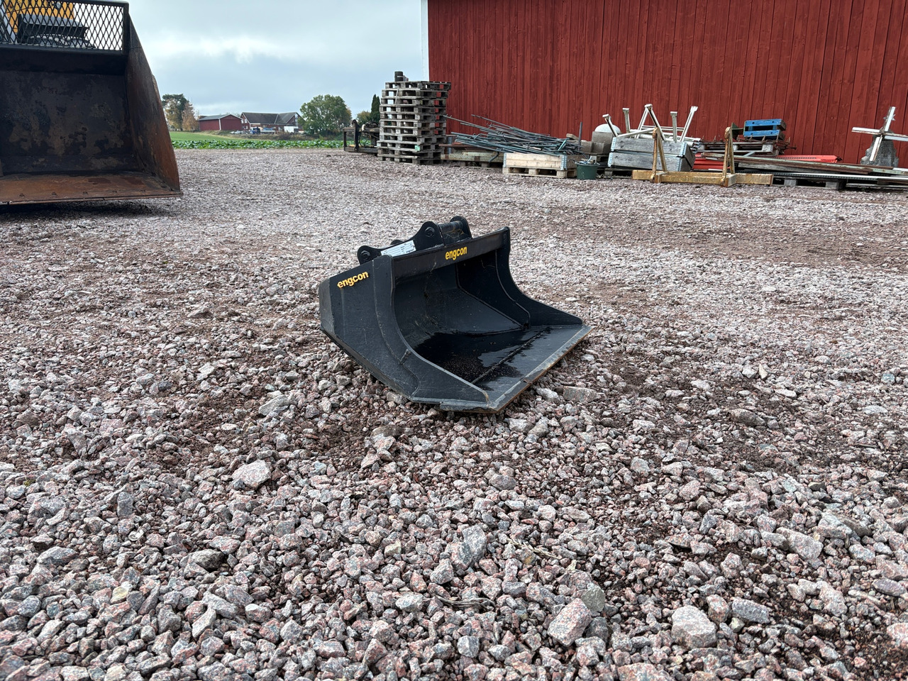 Engcon  - Ковш для экскаватора: фото 1 Engcon  - Ковш для экскаватора: фото 1