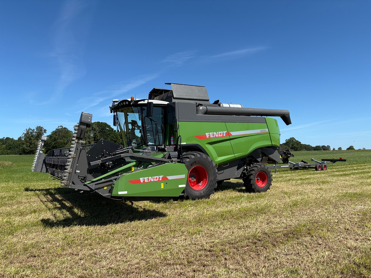 Fendt 6335 C - Зерноуборочный комбайн: фото 1 Fendt 6335 C - Зерноуборочный комбайн: фото 1