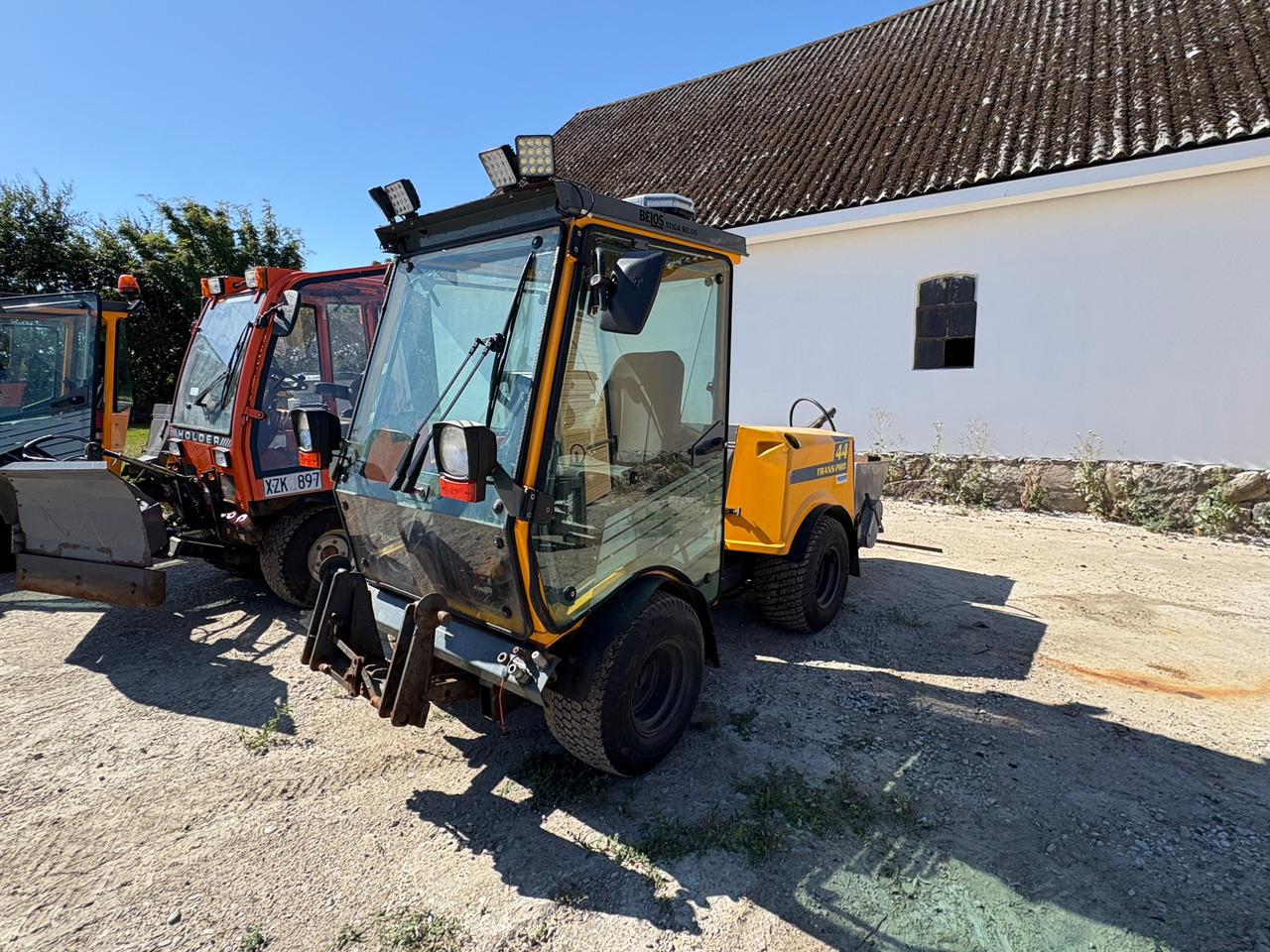 Belos Trans Pro 44 - Коммунальная/ Специальная техника: фото 1 Belos Trans Pro 44 - Коммунальная/ Специальная техника: фото 1