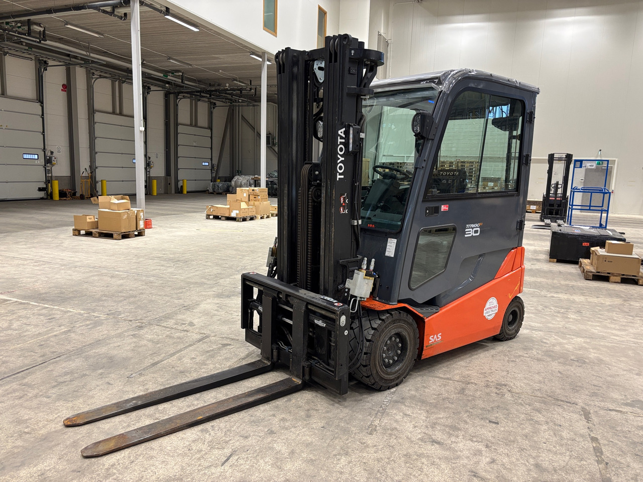 Toyota 8FBMT30 - Погрузочно-разгрузочная техника: фото 1 Toyota 8FBMT30 - Погрузочно-разгрузочная техника: фото 1