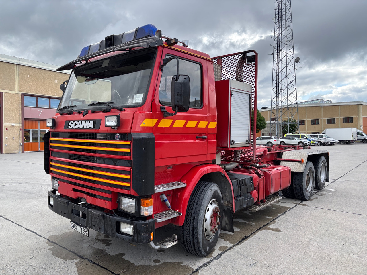 Scania R143 HL - Крюковой мультилифт: фото 1 Scania R143 HL - Крюковой мультилифт: фото 1
