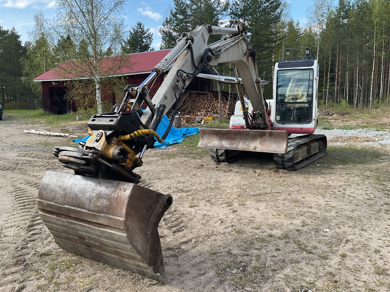 Takeuchi TB175 - Экскаватор: фото 1 Takeuchi TB175 - Экскаватор: фото 1