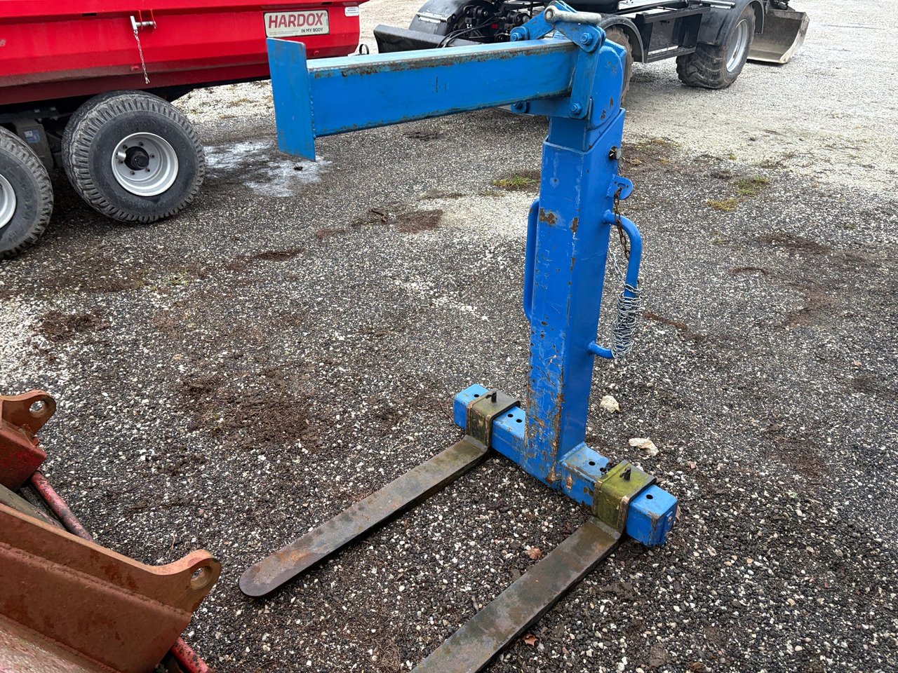 W.L.L 3000Kg - Вилы: фото 1 W.L.L 3000Kg - Вилы: фото 1