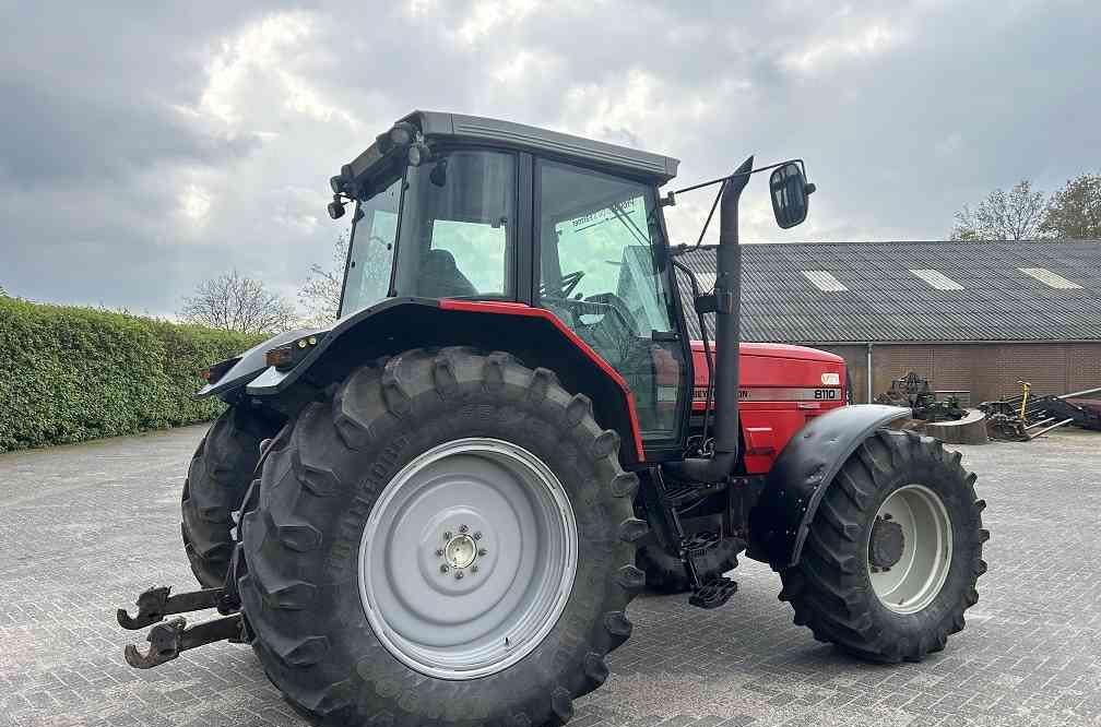 Massey Ferguson 8110 dynashift - Трактор: фото 4 Massey Ferguson 8110 dynashift - Трактор: фото 4