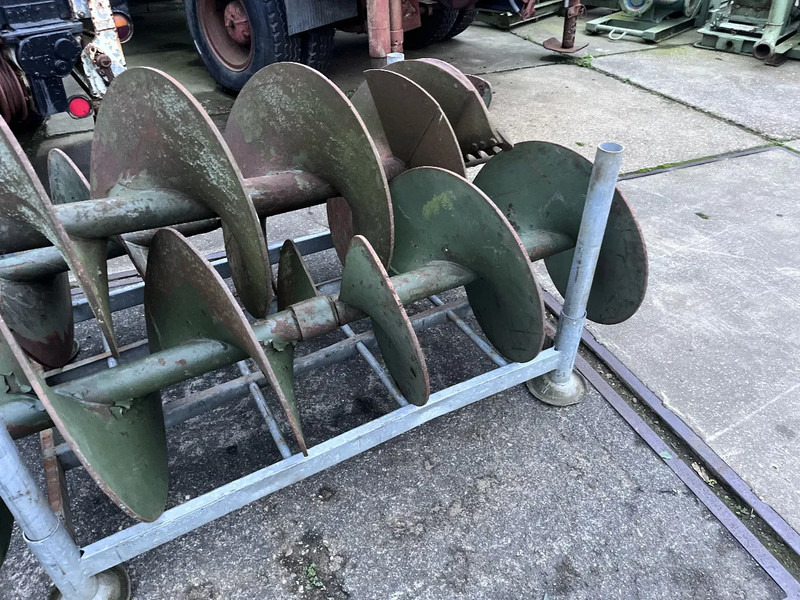 Avegaar 62 cm diameter Avegaar 620 mm diameter lengte 1000 mm - Буровая машина: фото 2 Avegaar 62 cm diameter Avegaar 620 mm diameter lengte 1000 mm - Буровая машина: фото 2