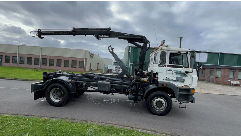 DAF 1900 FA 1900 4x4 - Самосвал: фото 4 DAF 1900 FA 1900 4x4 - Самосвал: фото 4