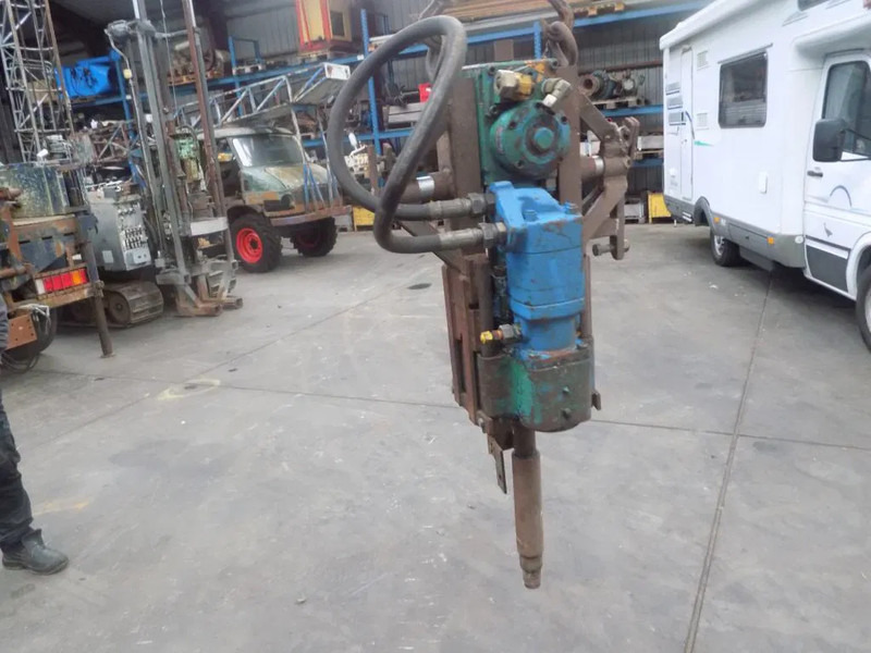 Krupp boormotor voor gesteente met hamer - Буровая машина: фото 1 Krupp boormotor voor gesteente met hamer - Буровая машина: фото 1