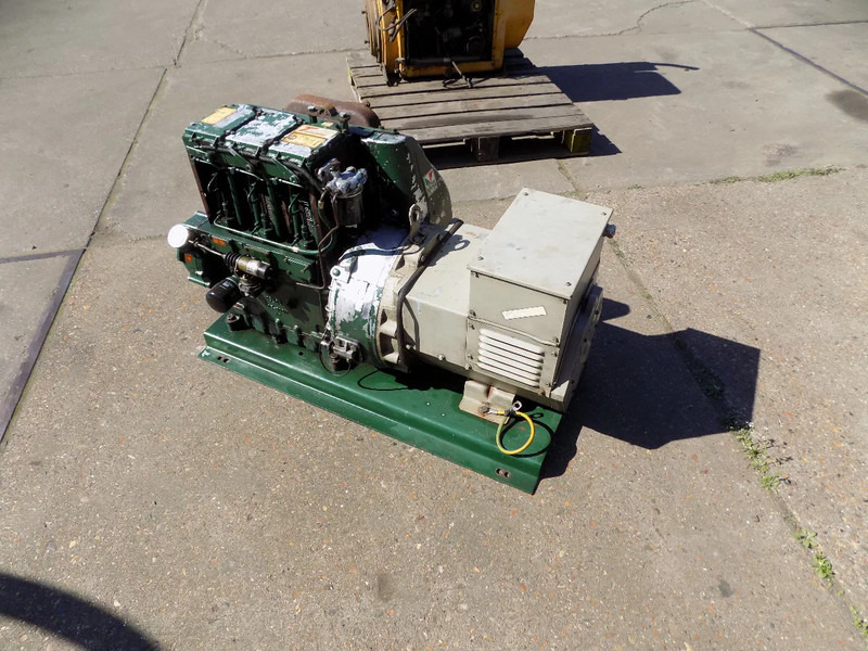 Lister aggregaat lister 25 kva met stamford dynamo - Электрогенератор: фото 1 Lister aggregaat lister 25 kva met stamford dynamo - Электрогенератор: фото 1