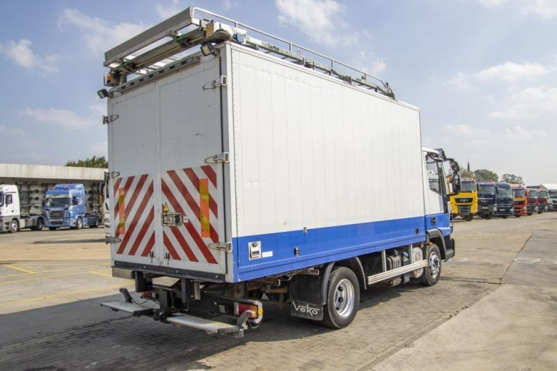 Iveco EUROCARGO 90E18- E5 +Porte-bagages réglable - Грузовик с закрытым кузовом: фото 3 Iveco EUROCARGO 90E18- E5 +Porte-bagages réglable - Грузовик с закрытым кузовом: фото 3