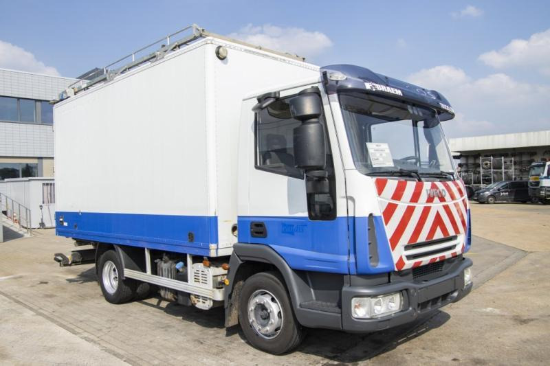 Iveco EUROCARGO 90E18- E5 +Porte-bagages réglable - Грузовик с закрытым кузовом: фото 2 Iveco EUROCARGO 90E18- E5 +Porte-bagages réglable - Грузовик с закрытым кузовом: фото 2