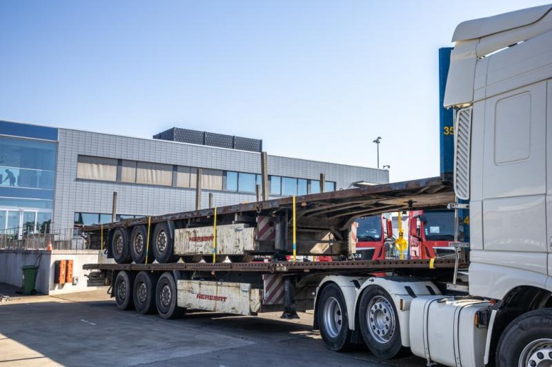 Krone SD27-PLATEAU-39000 KG MTM - Полуприцеп бортовой/ Платформа: фото 2 Krone SD27-PLATEAU-39000 KG MTM - Полуприцеп бортовой/ Платформа: фото 2