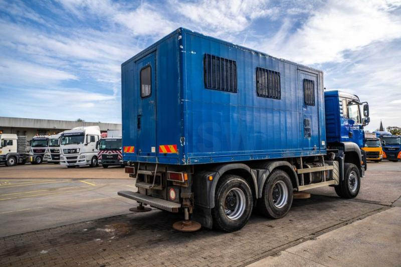 MAN TGA 33.363 FDAK- 6x6 + LABO - Грузовик с закрытым кузовом: фото 4 MAN TGA 33.363 FDAK- 6x6 + LABO - Грузовик с закрытым кузовом: фото 4