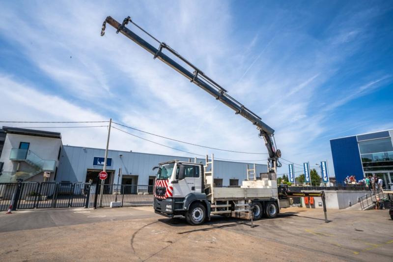 MAN TGS 33.400 BB - HIAB 377 E-5 HIPRO - Грузовик бортовой/ Платформа, Автоманипулятор: фото 1 MAN TGS 33.400 BB - HIAB 377 E-5 HIPRO - Грузовик бортовой/ Платформа, Автоманипулятор: фото 1