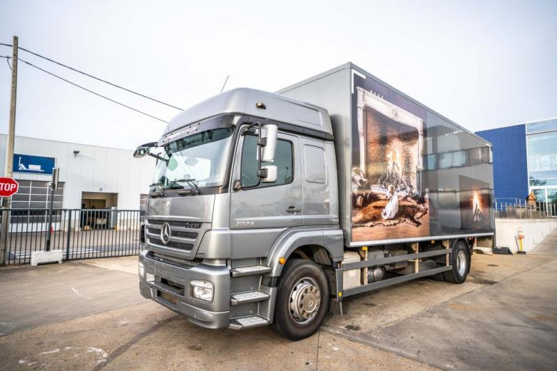 Mercedes AXOR 1824 L - 132 150 KM - Грузовик с закрытым кузовом: фото 1 Mercedes AXOR 1824 L - 132 150 KM - Грузовик с закрытым кузовом: фото 1